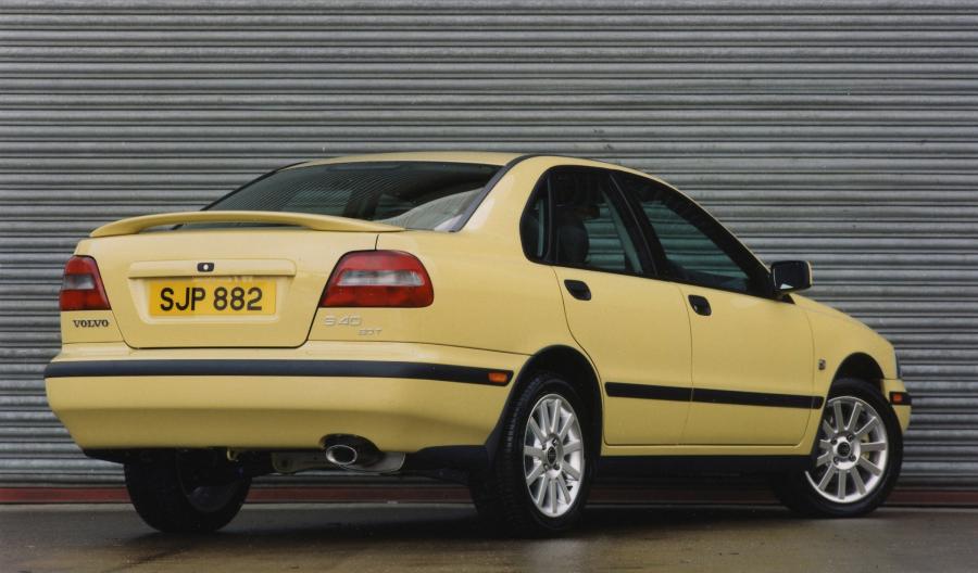  Volvo S40 Xi Limited Edition 2000 года  (фото 2 из 2)